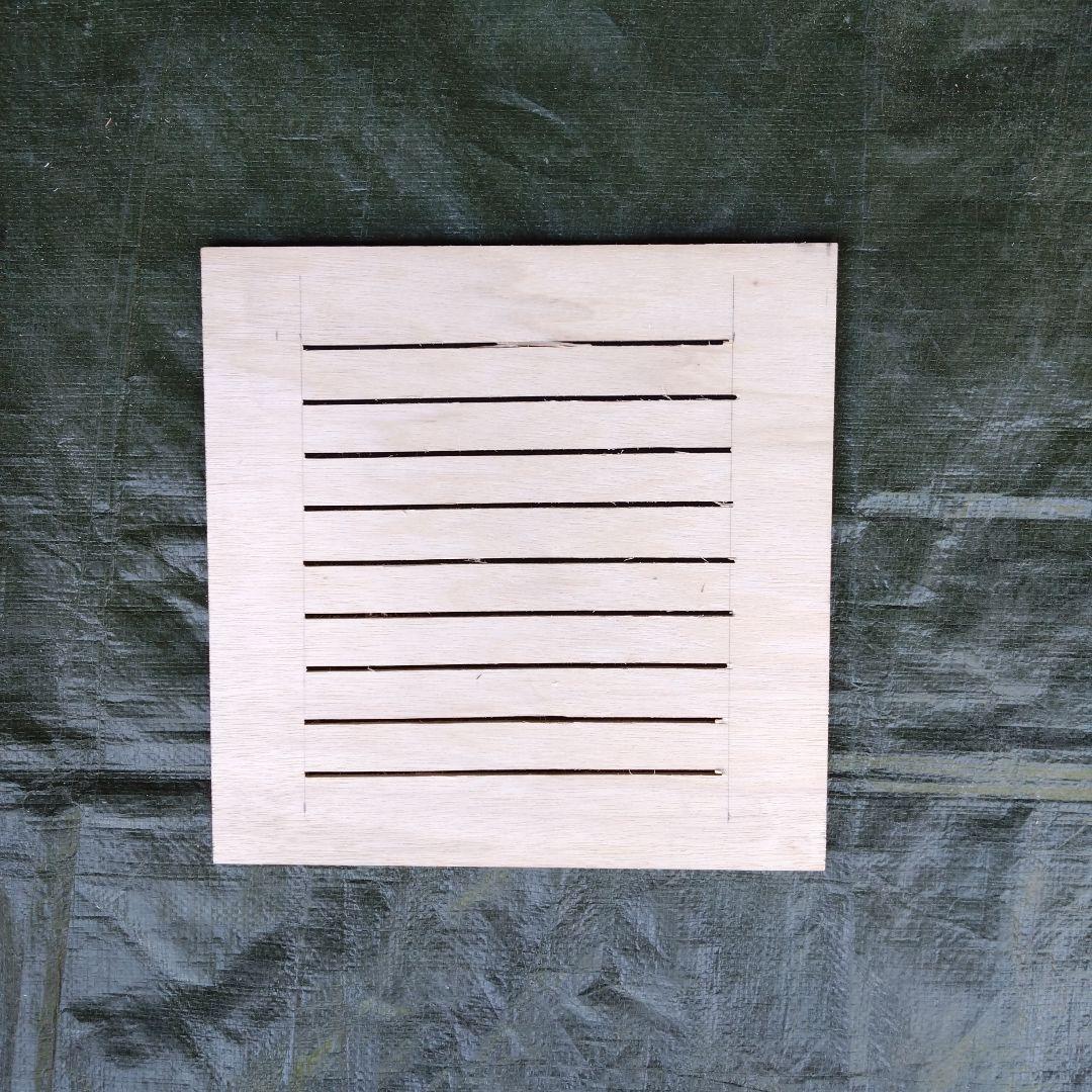 ミツバチ巣箱 25−Ｂ−136