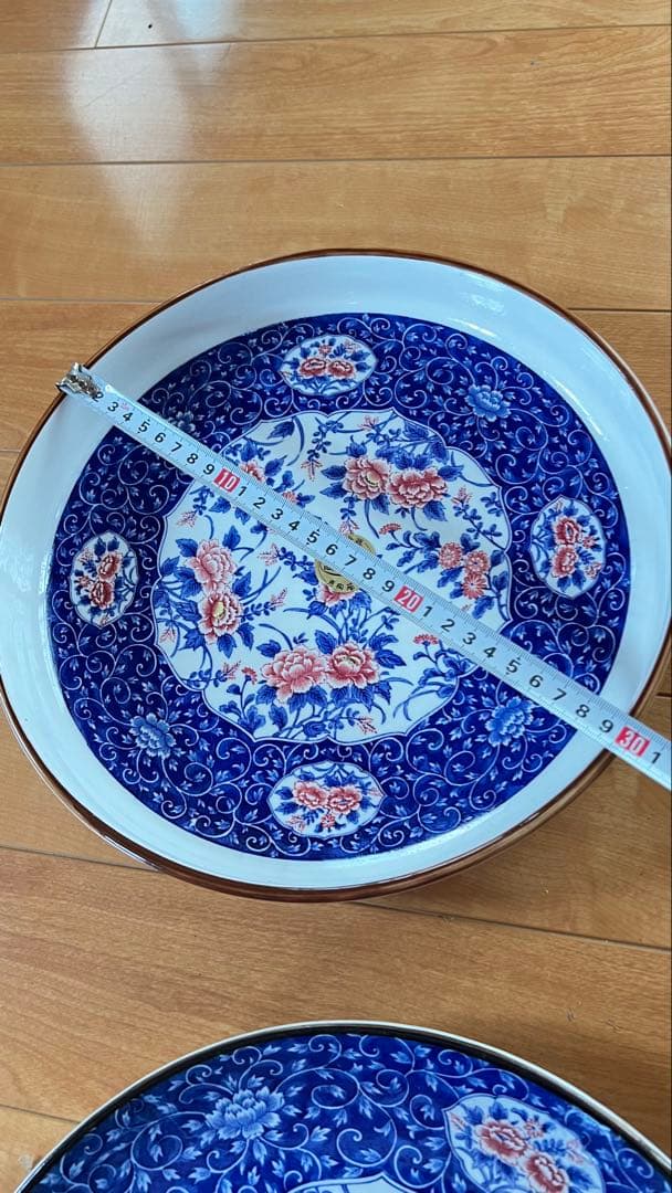 大皿　青と白の花柄皿セット 29.5cm 31.5cm二枚セット