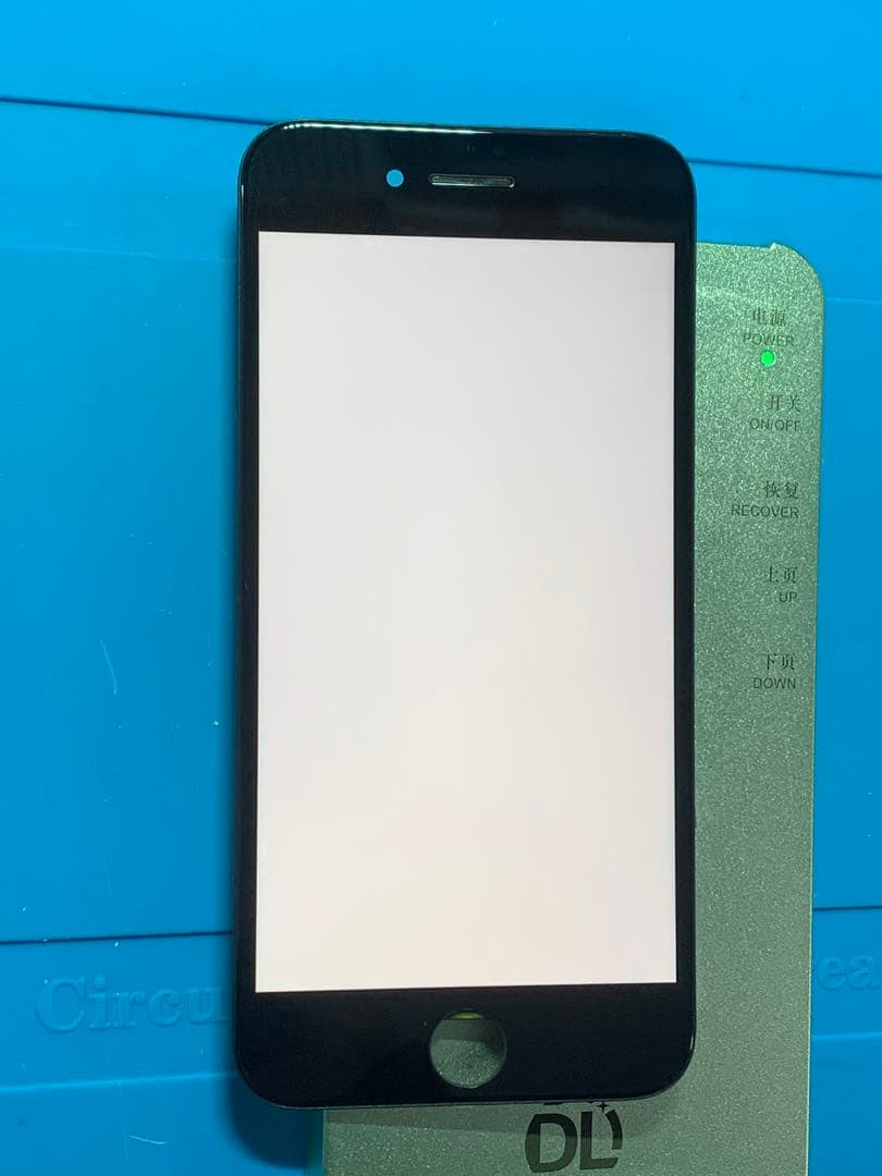 【3枚セット】iPhone SE3純正再生パネル3x3