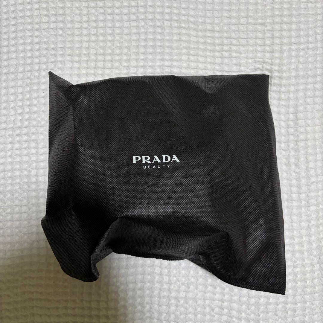 PRADA 2024ノベルティ巾着ポーチ 香水 オーナメント リップセット
