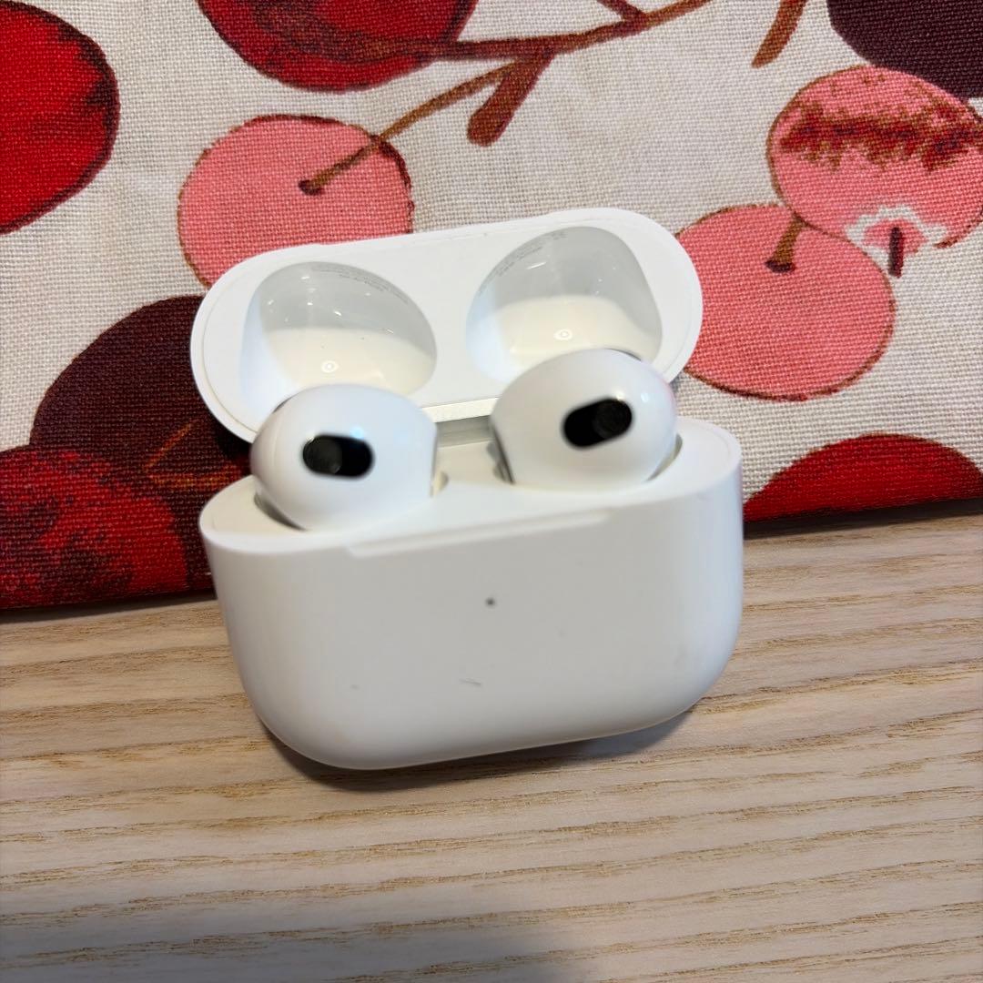 Apple AirPods 第3世代　magsafe 無線給電モデル　正規品