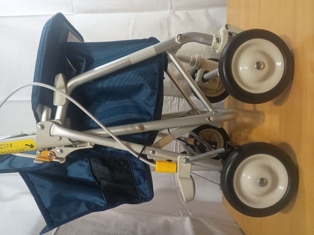 【ほぼ新品】ウィズワン (旧象印ベビー) シルバーカー ライトミニ2 歩行補助車