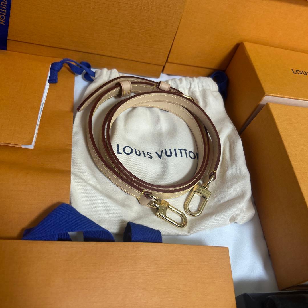 m*o様 【遺品整理・生前整理品】VUITTON 財布　ネックレス　時計