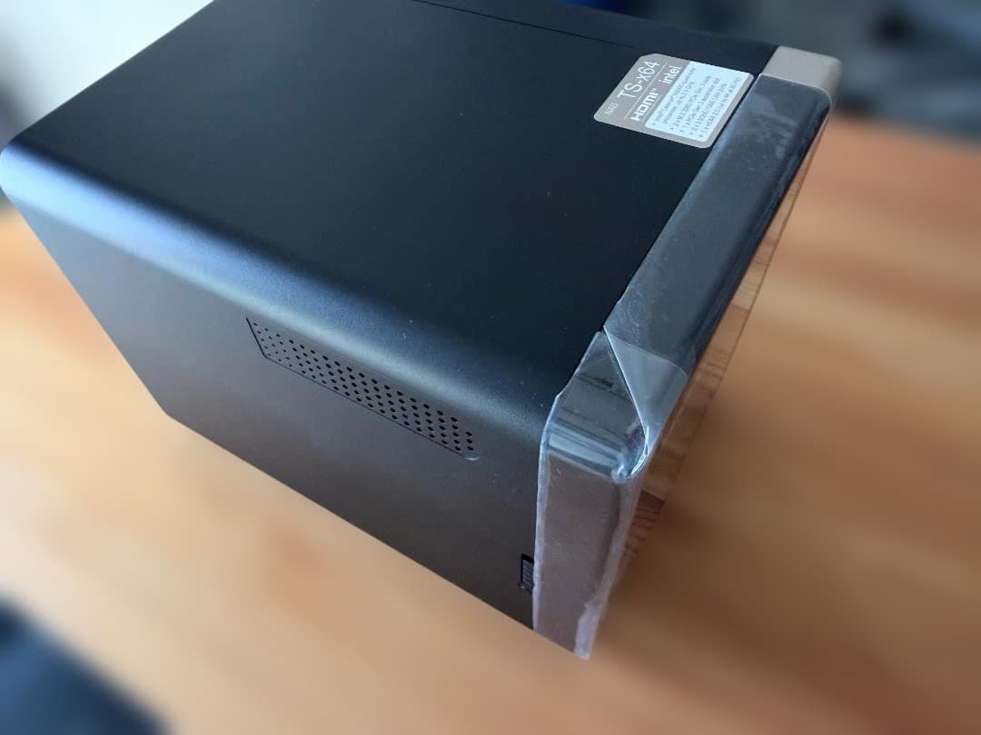 QNAP NAS 4ベイ TS-464-8G /AZ