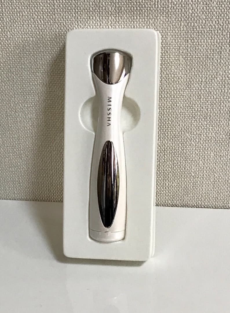the SAEM 美容クリーム    MISSHA美顔器