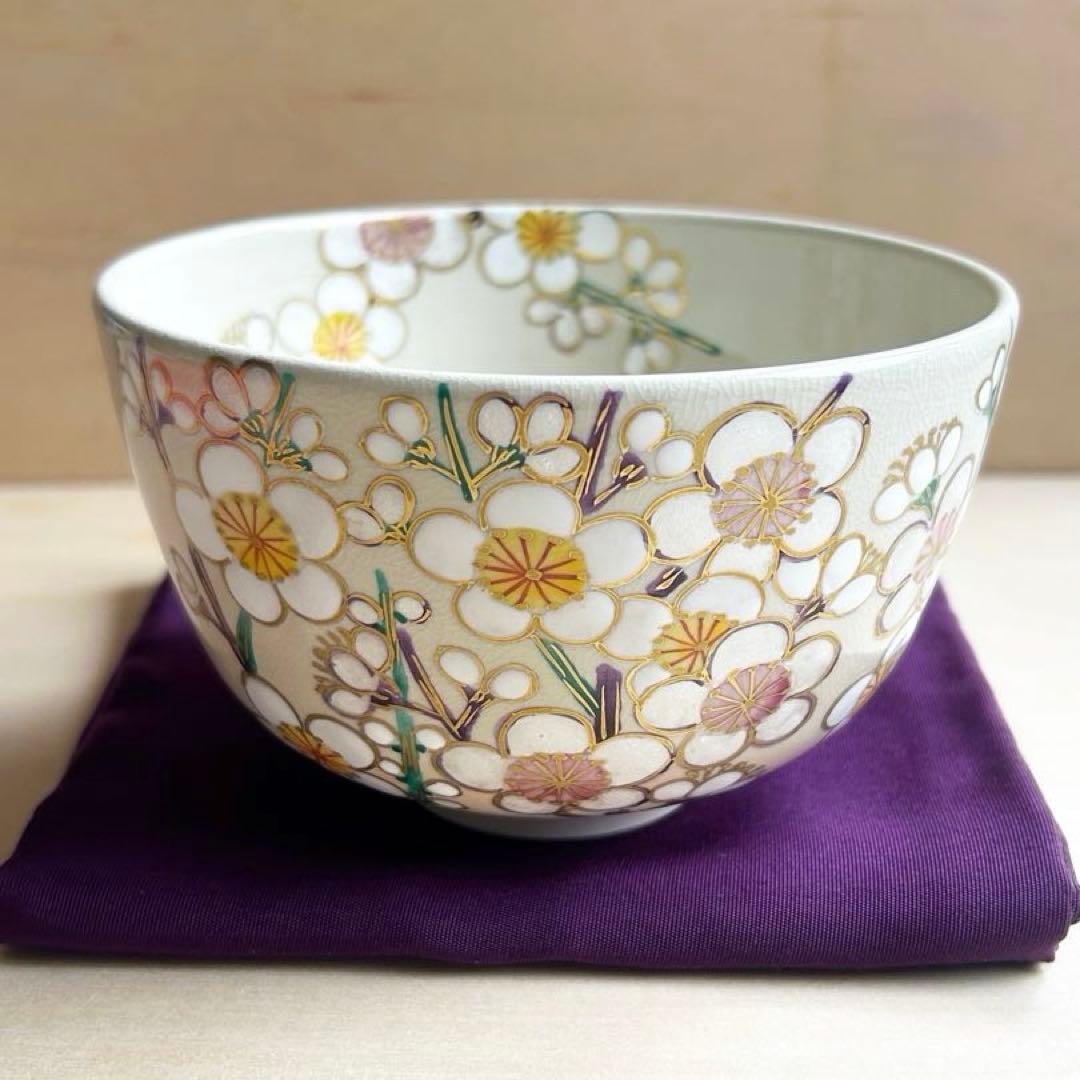 京焼　金銀彩　色絵　白梅　抹茶茶碗