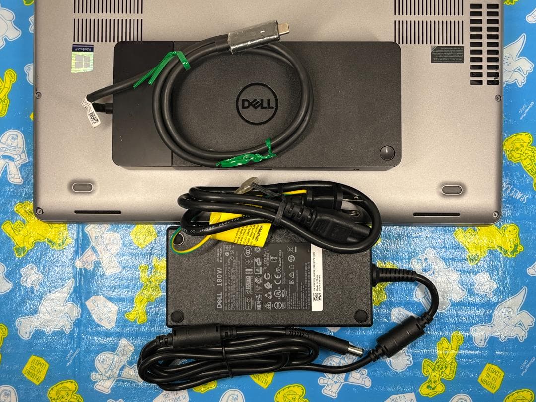 美品 32GB i7 デル Precision 3551 15.6型 ノートPC