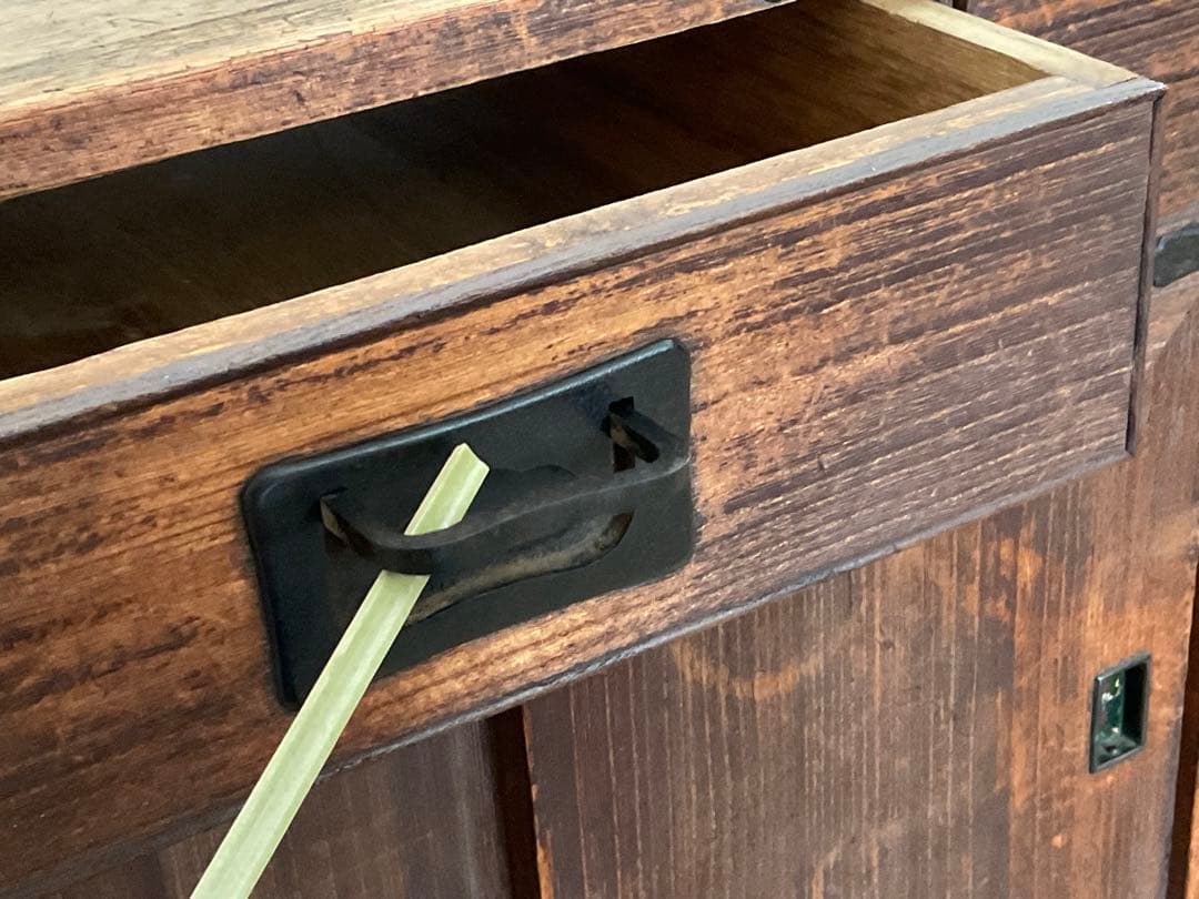 古家具　桐箪笥　引き戸七宝細工　引き手収納型　アンティーク　古道具