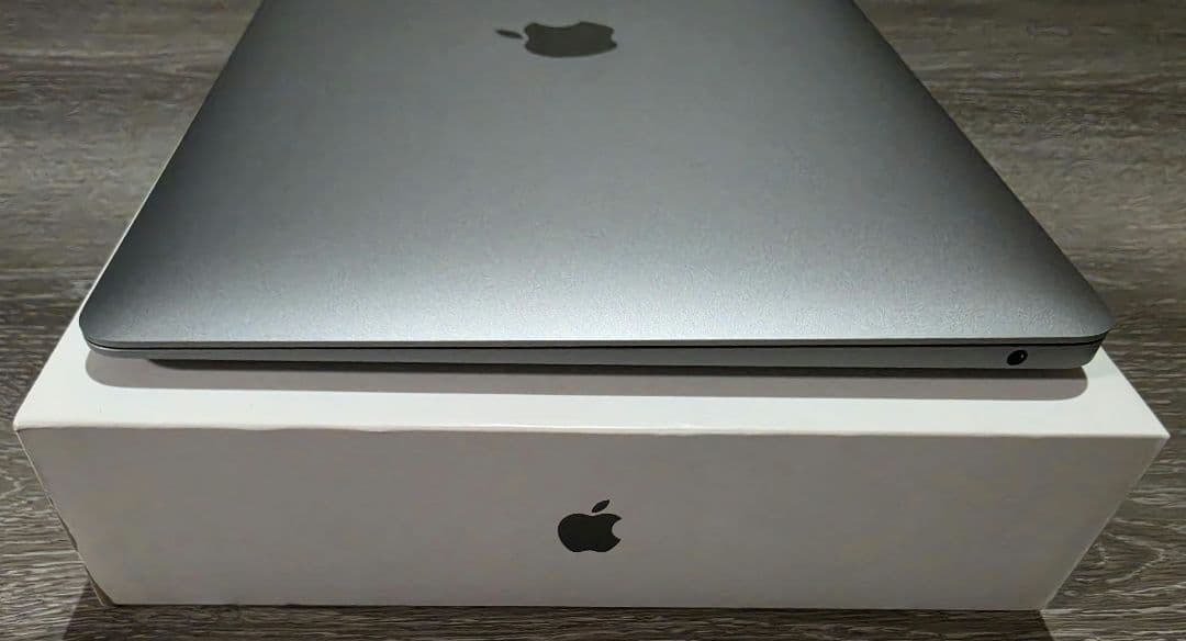 【箱付き】MacBook Air M1 2020 13インチ 8GB 256GB