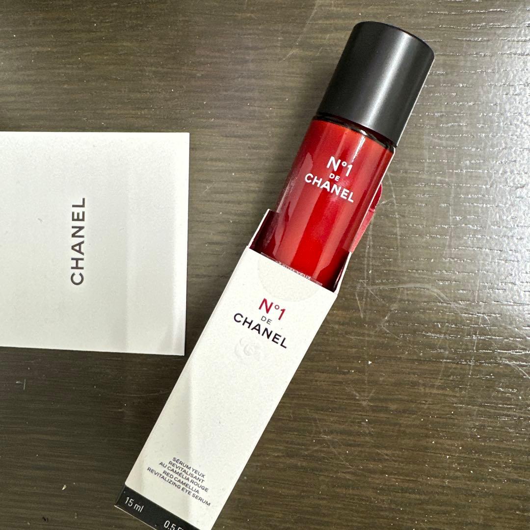 寅*郎様 CHANEL N°1 DE CHANEL 美容液 とアイセラム
