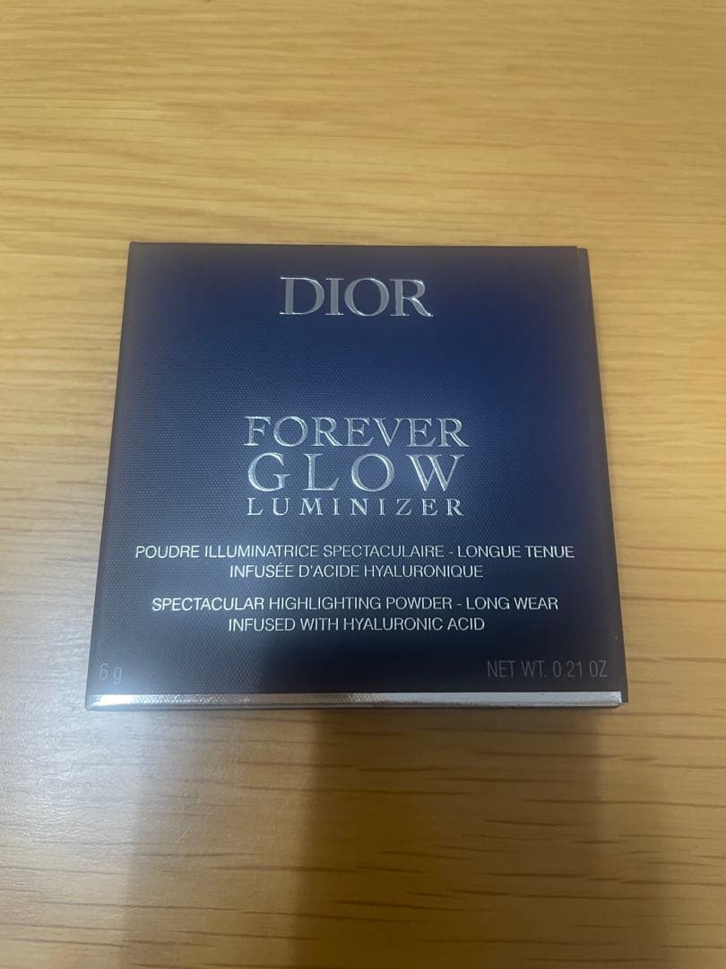 B*y様 DIOR ディオールスキンフォーエヴァーグロウルミナイザー 001 ホ