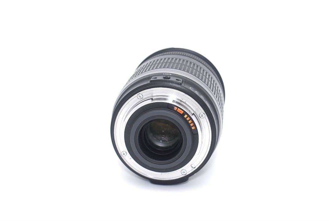 ★Canon EF-S 18-200mm F3.5-5.6 IS★