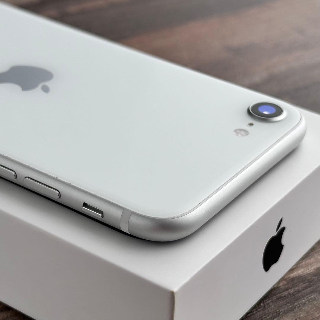 【美品☆大容量‼︎】iPhoneSE 第2世代 本体 White 256GB