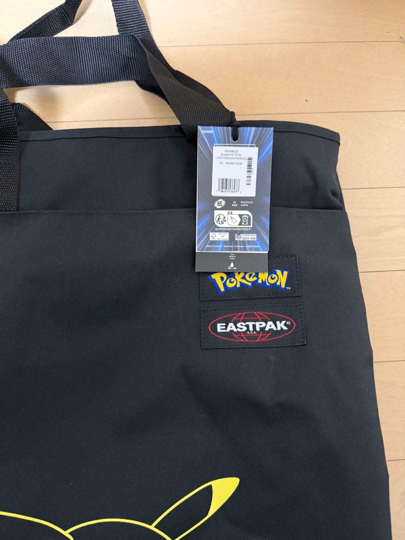 イーストパック EASTPAK ポケモン ピカチュウ トートバッグ 黒 1個