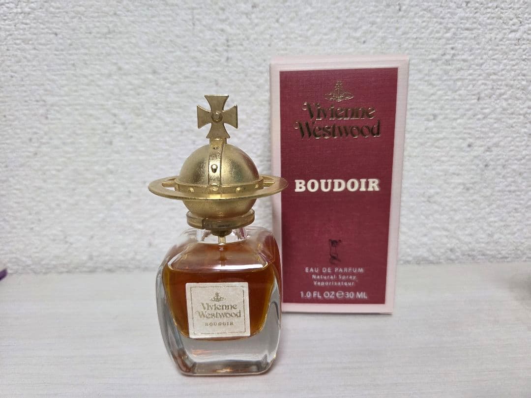 Vivienne Westwood Boudoir 香水　オーブオーナメント