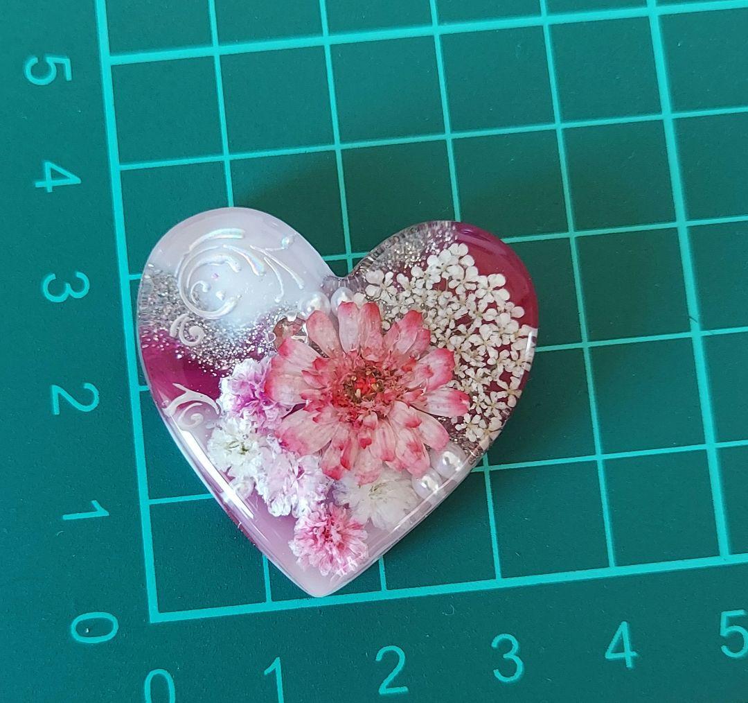 【1255】レジン　マトリカリア　ヘアゴム　ポニーフック　ブロ―チ　ハンドメイド