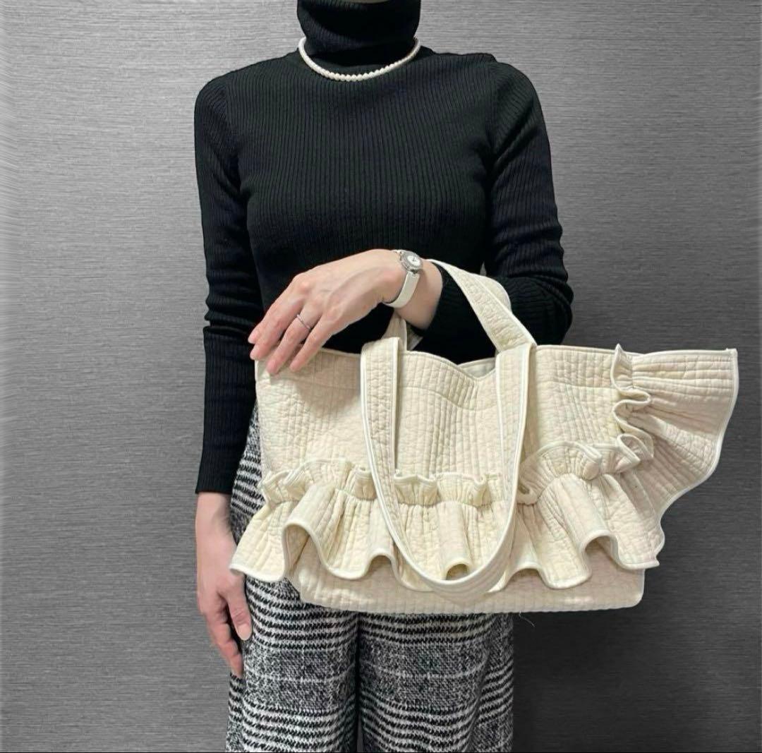 新作♡ヌビバッグ　フリルギャザー　ベージュ　　ダブルハンドル　底板マグネット付き