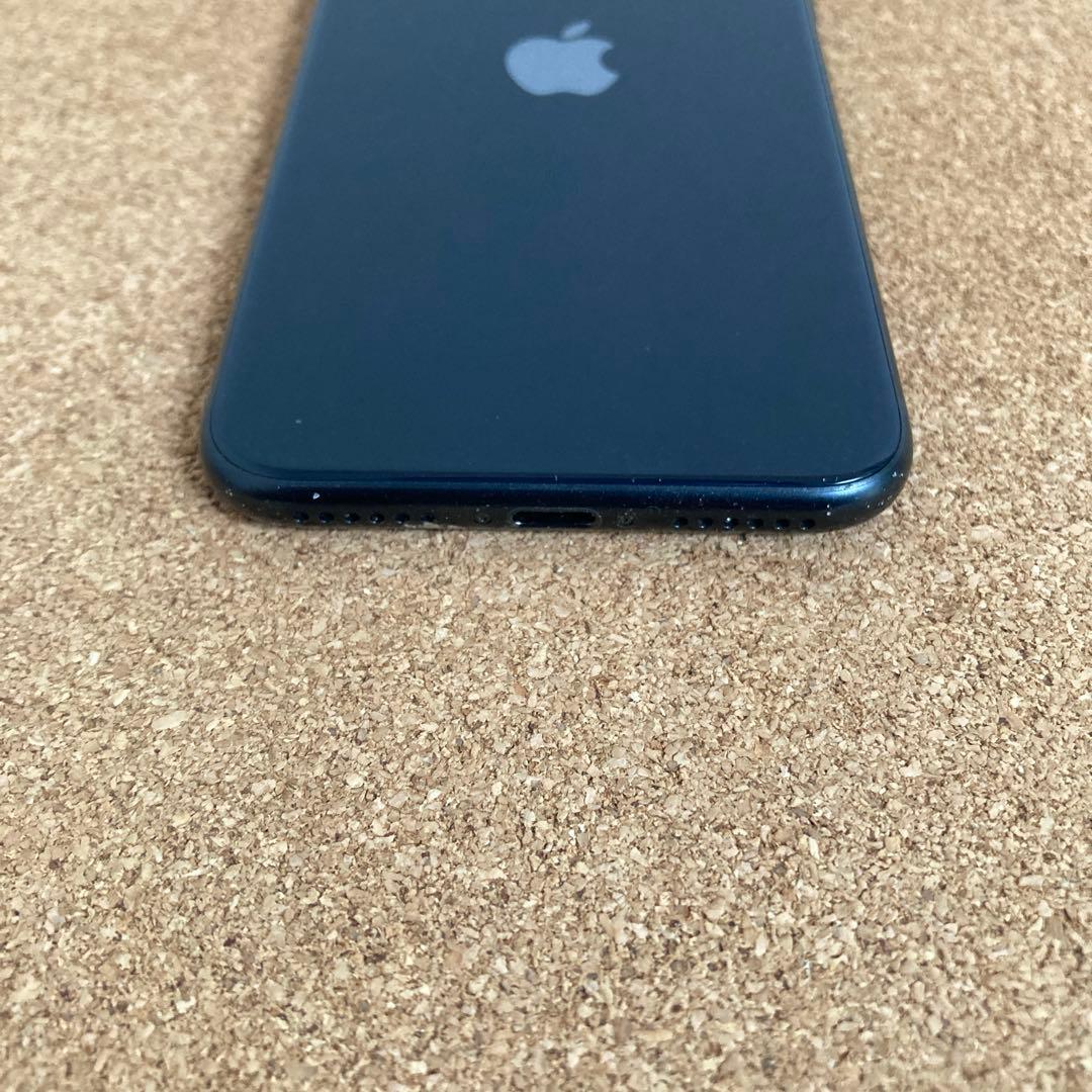 4185【早い者勝ち】電池新品☆iPhoneSE3 64GB SIMフリー☆