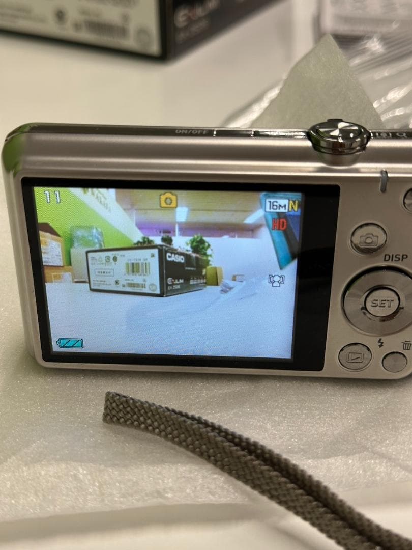 通電〇 CASIO EXILIM EX-ZS26 6x バッテリー付 F4754