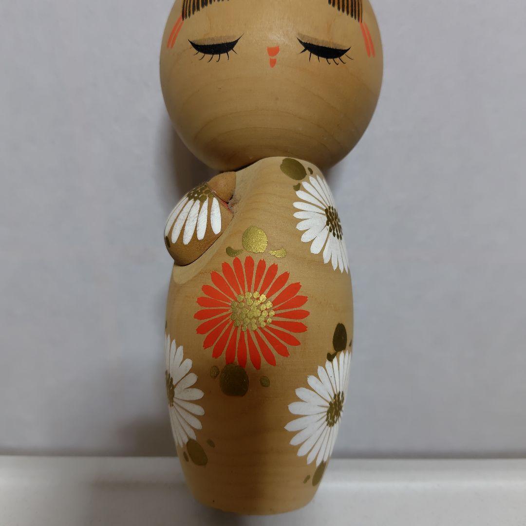 千葉県鴨川在住、小芥子作家の作品です。