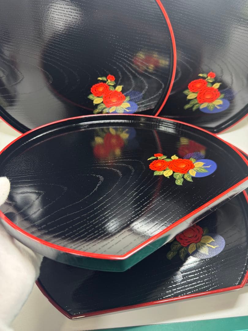 【美品】半月盆 花柄 黒塗り 5枚セット 和盆 漆風 おもてなし お正月 和食器