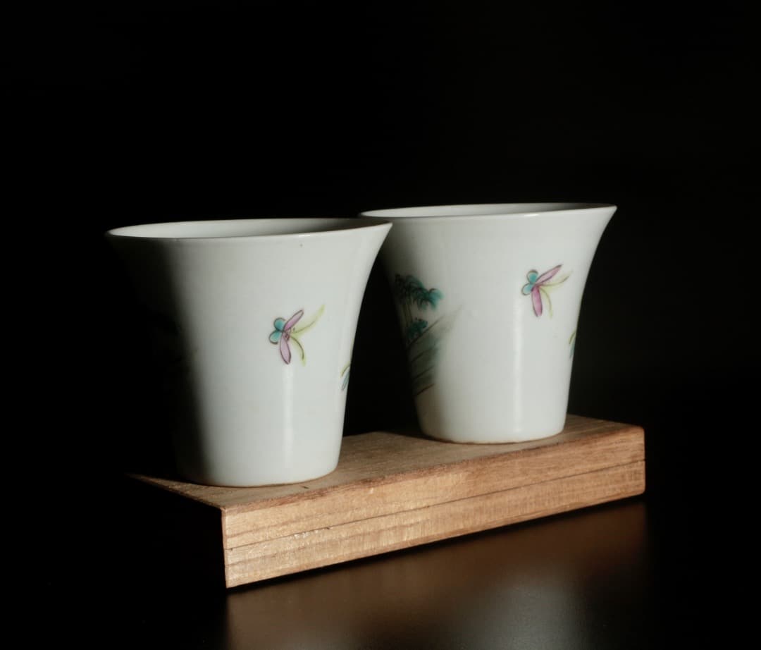 中古 磁器 彩绘仕女图 煎茶碗 一对 同治年制款 人物绘付 茶器揃 CL0025