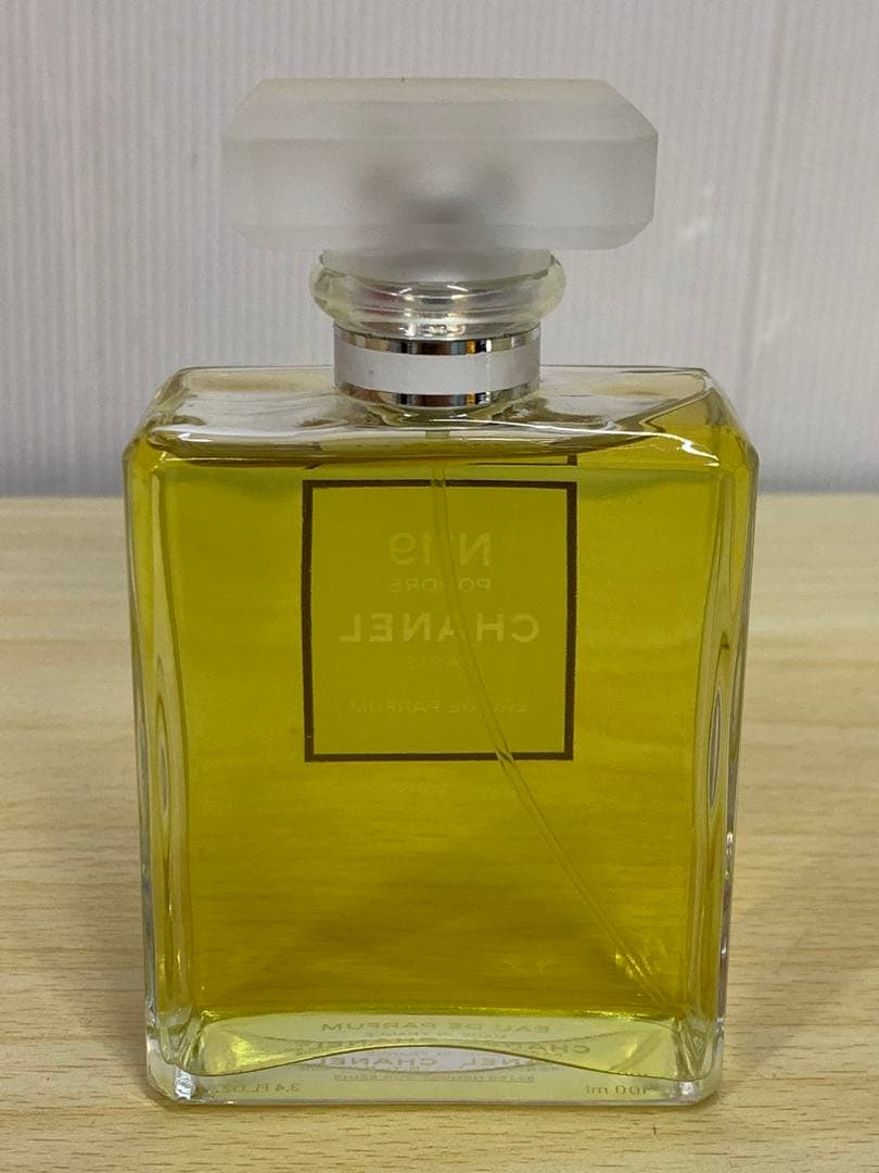 シャネル N°19 100ml オーデパルファム プードレ MM70401-4