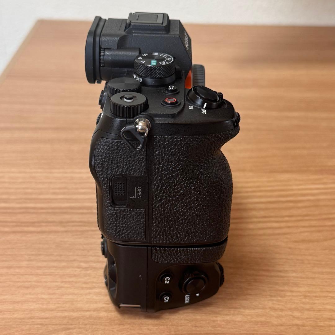 美品 SONY α7M4 ILCE-7M4,純正縦位置グリップ VG-C4EM