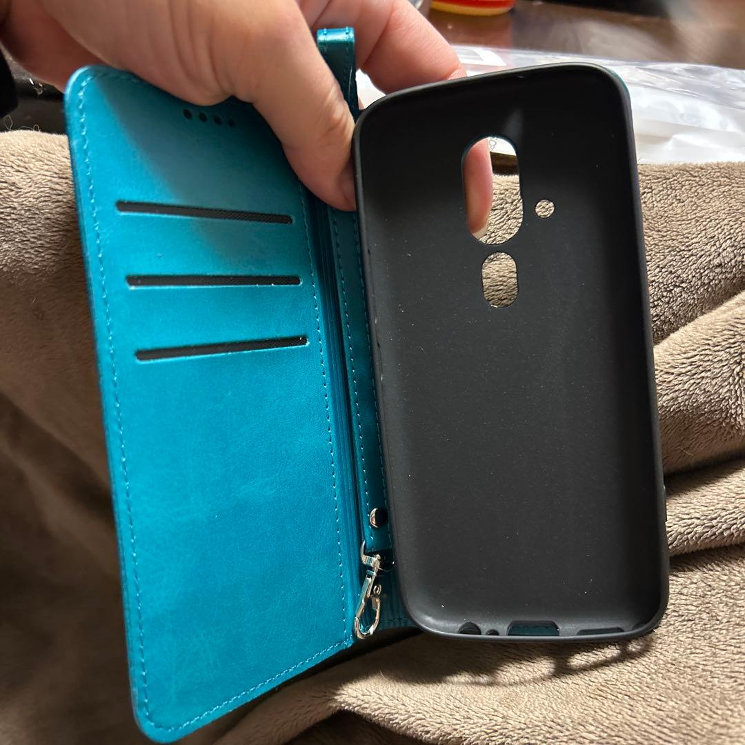 【ほぼ未使用】らくらくスマートフォン F-53E ゴールド 豪華特典付