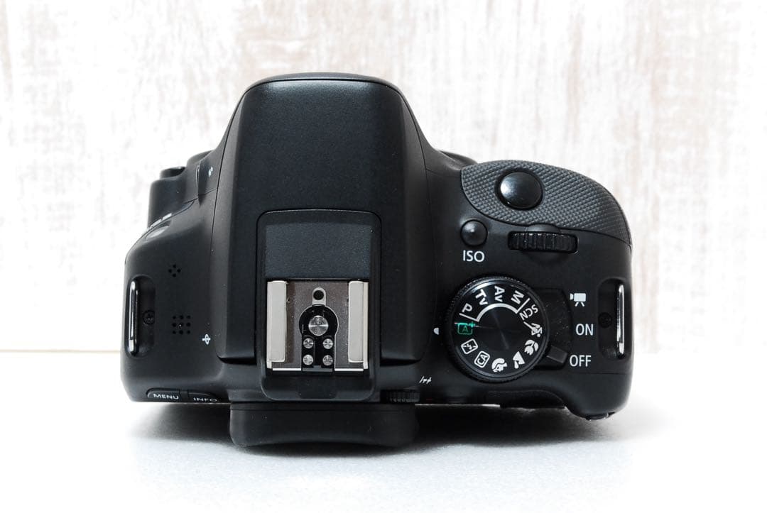 美品 Canon EOS Kiss X7 18-55 IS STM レンズキット