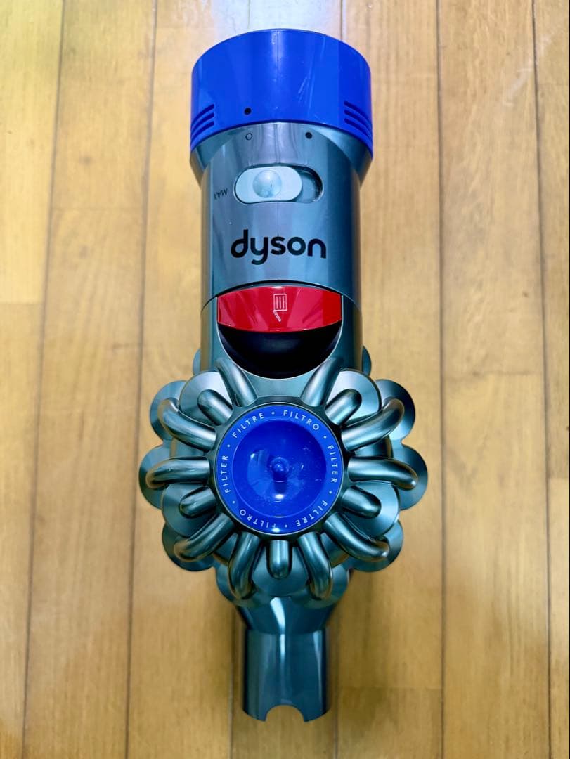 【美品】Dyson ダイソン V7 fluffy SV11 分解清掃済 付属品有