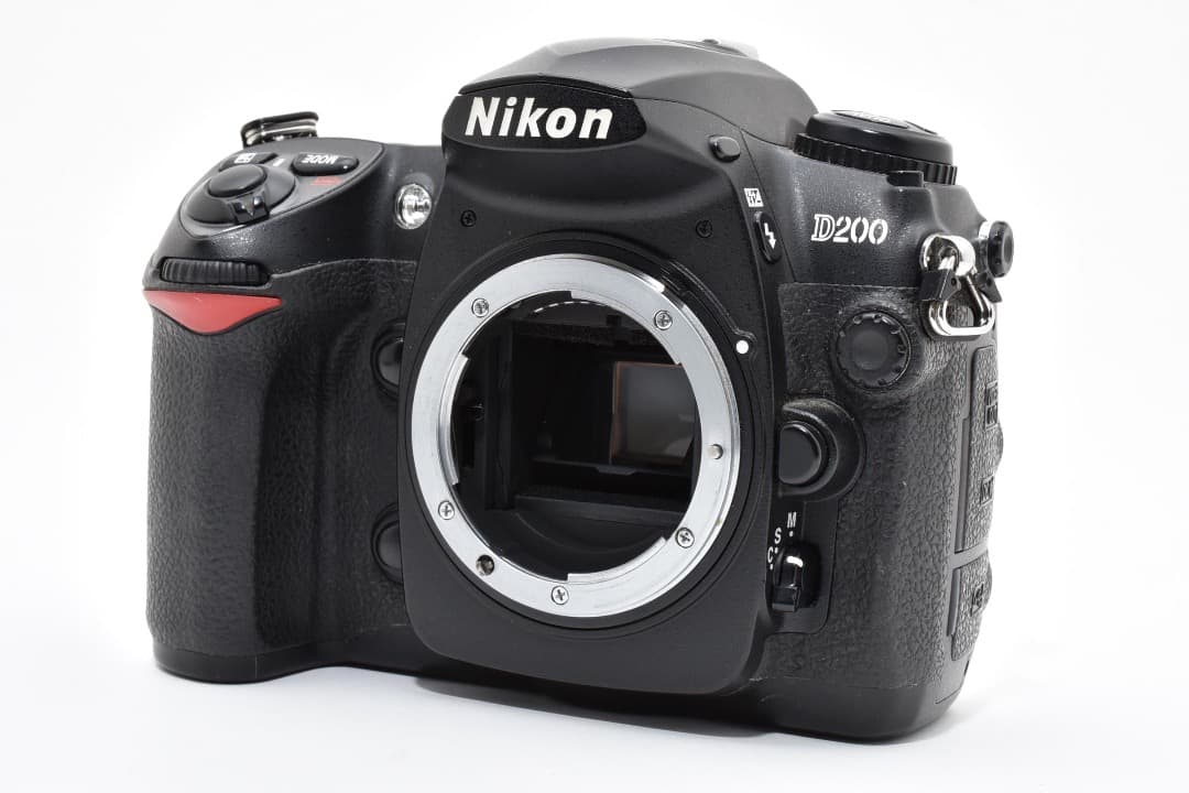 ★ショット数: 6229回・美品★ Nikon D200 ボディ #1282