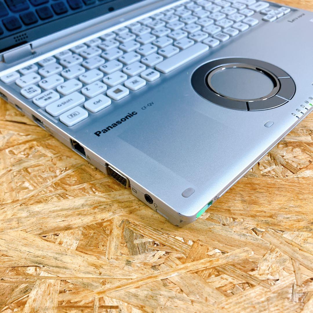 Let’s note CF-QV9 Core i7 軽量モバイルノートPC