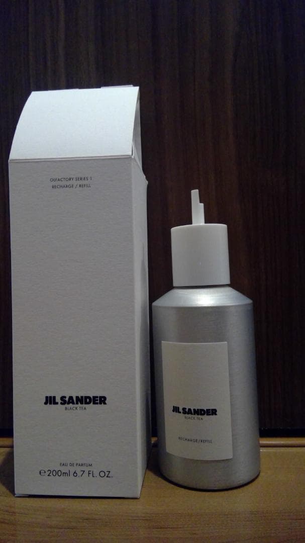 【詰め替え用】Jil Sander Black Tea リフィル 200 ml