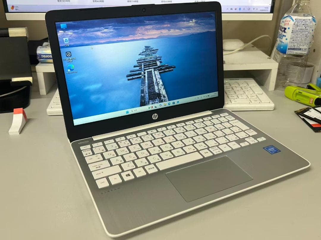 HP ノートPC ホワイト　Stream 11-ak0009TU 動作確認済み
