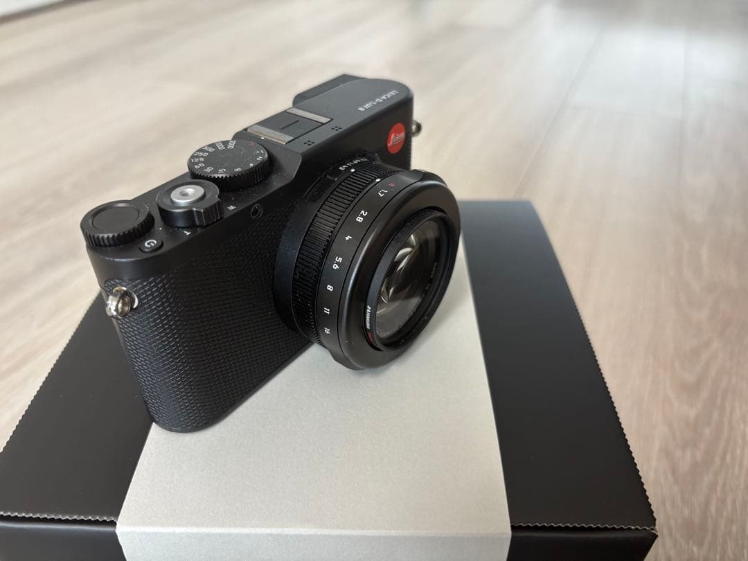 LEICA D-LUX8＋アクセ多数(ProGrade SDカード128GB等)
