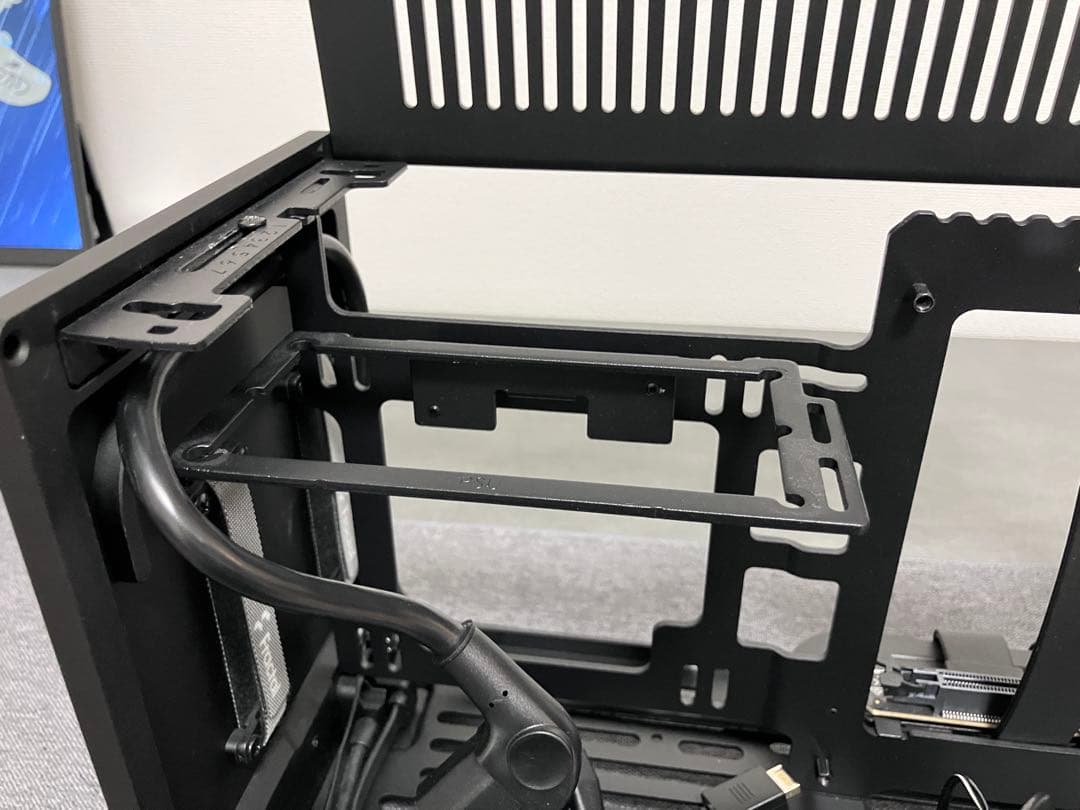 Fractal Design Terra pcケース
