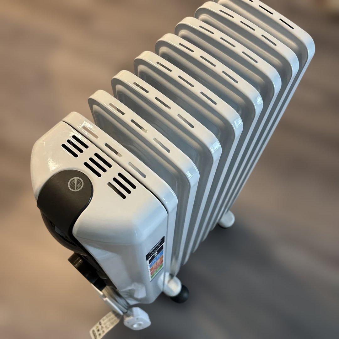 DeLonghi オイルヒーター ホワイト