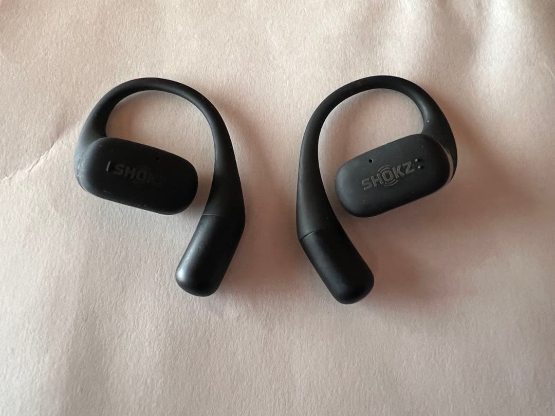 ニ*シ様 【値下中】SHOKZ OPENFIT Bluetooth ワイヤレスイ