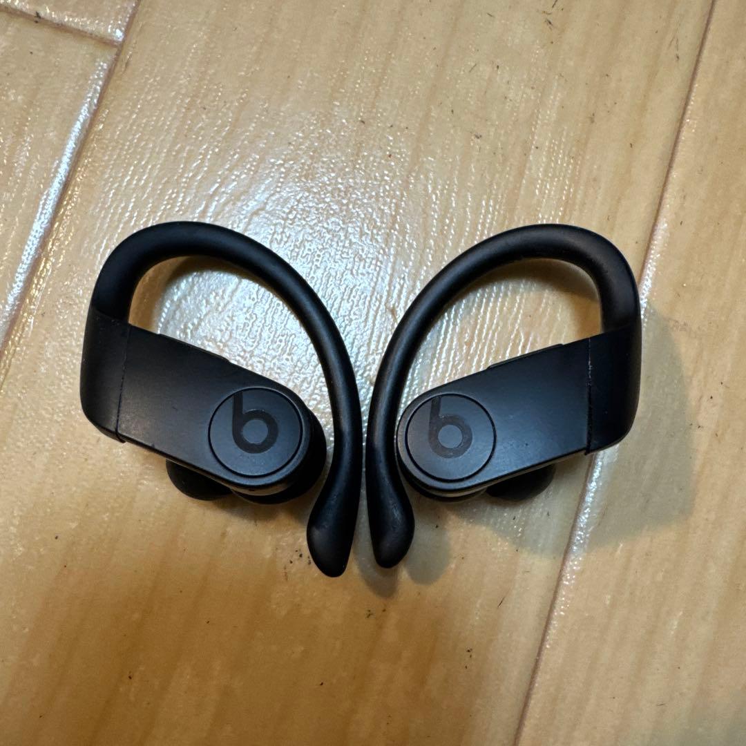 Powerbeats Pro ブラック 黒　イヤホン　パワービーツプロ　外箱付き