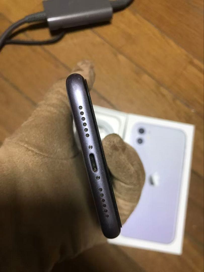 iPhone 11パープル128GB本体 箱付き 純正品充電ケーブル付き