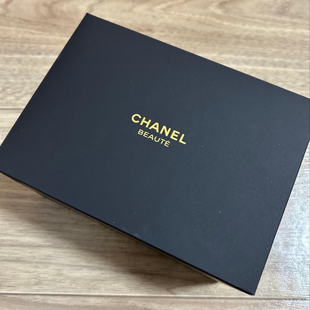 CHANELノベルティバニティ