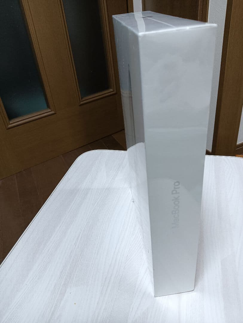 MacBook Pro 13インチ 新品未開封 Apple Store購入