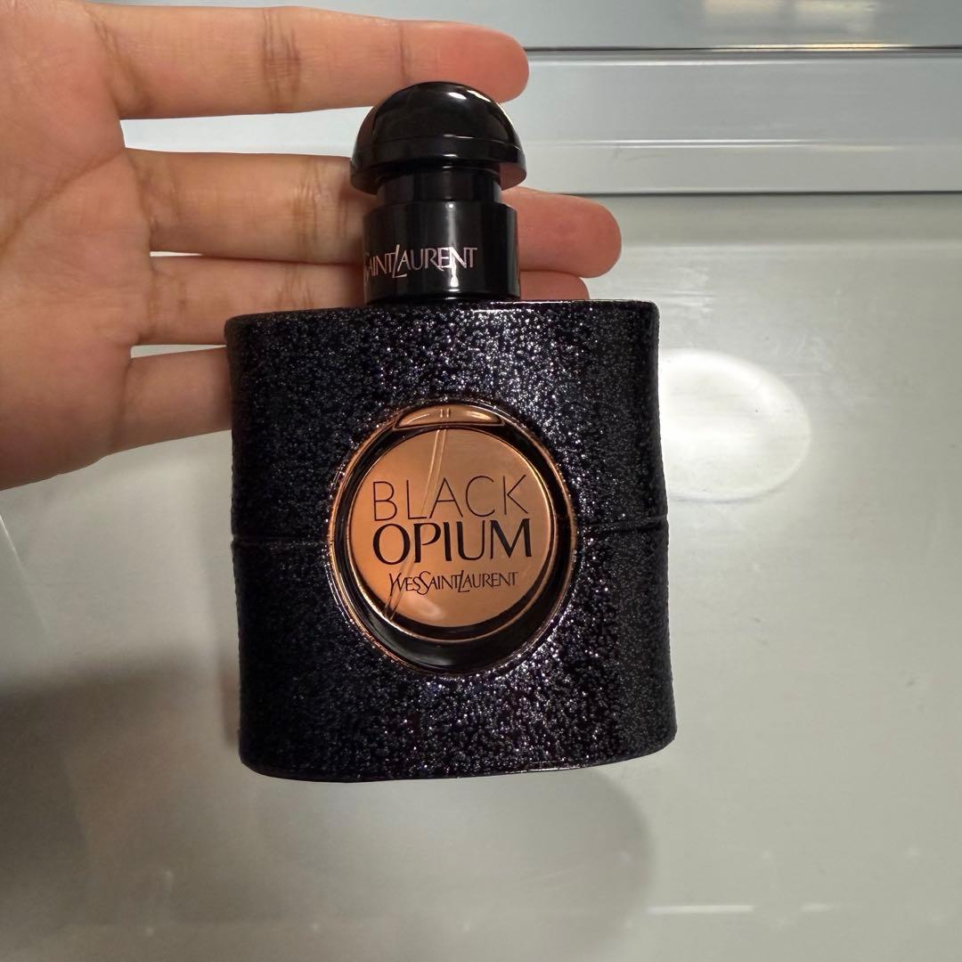 YSL ブラックオピウム オードパルファム 30ml（ほぼ未使用）