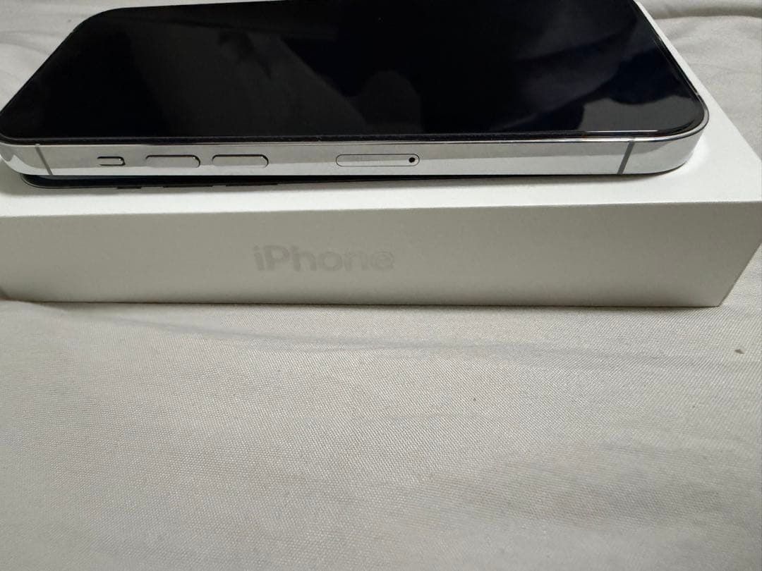 (美品)IPhone14pro 256gシンガポール版