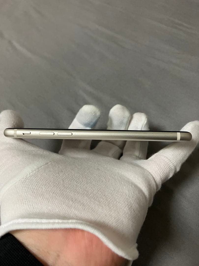 iPhone SE (第3世代) 64GB SIMフリー バッテリー100%美品