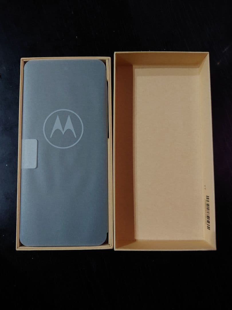 Motorola moto g64y 5G シルバーブルーー 本体