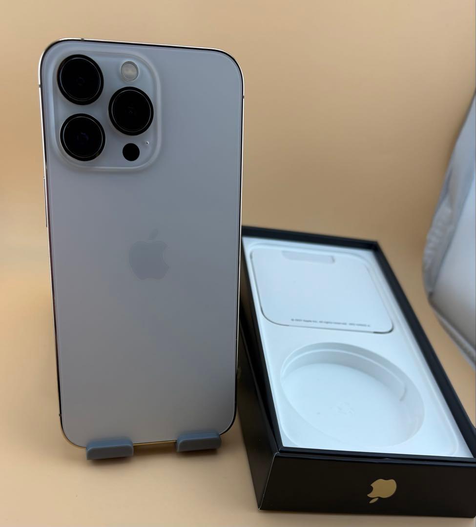 iphone 13pro ゴールド　128GB SIMフリーバッテリー100%