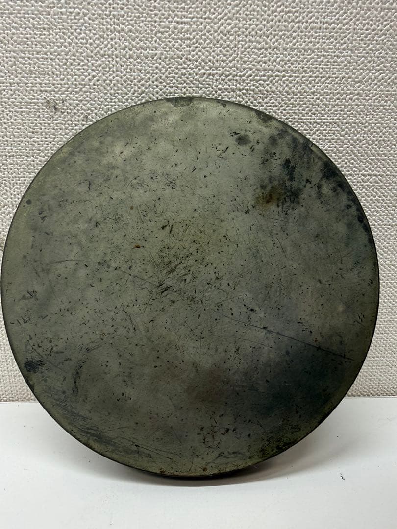 青銅製の古鏡　年代不明