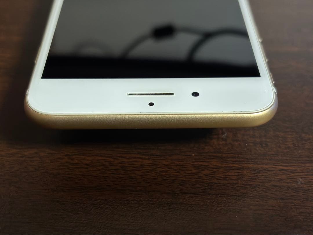 も*ん様 美品 Apple iPhone 7 Plus 128GB ゴールド 本